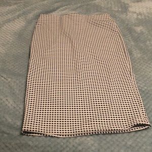 Forever 21 Bodycon Black and White Pencil Skirt